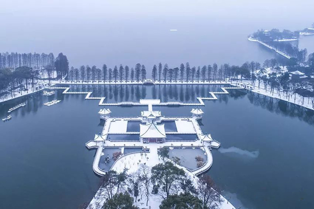 東湖之雪十年遇，武漢美博會帶你進入“琉璃世界”二